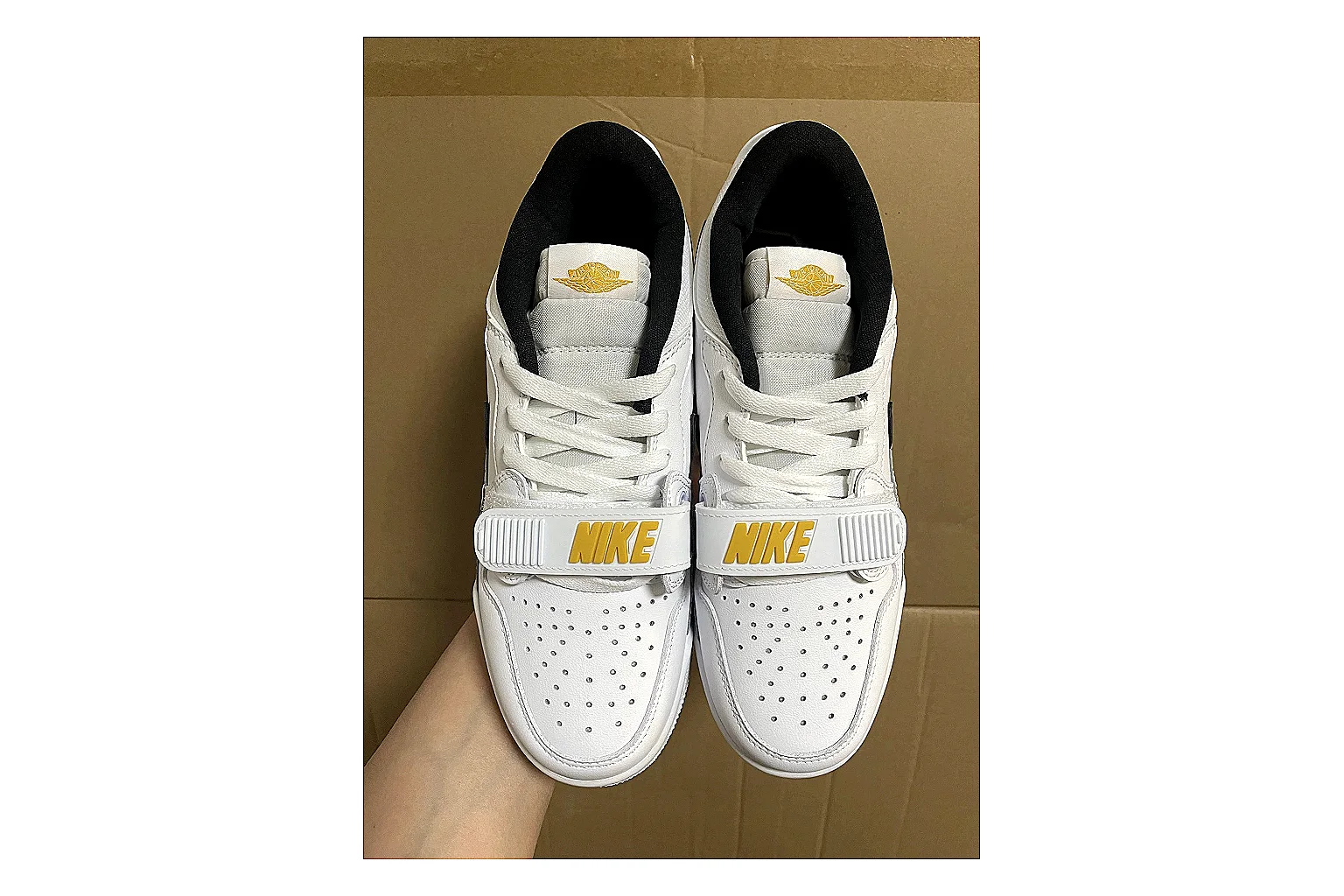 Jordan Retro Court White Yellow Product Image thumbnail 2