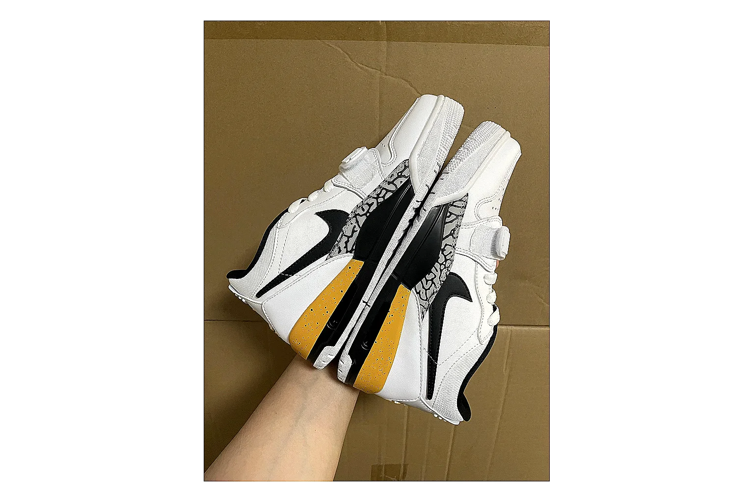 Jordan Retro Court White Yellow Product Image thumbnail 4