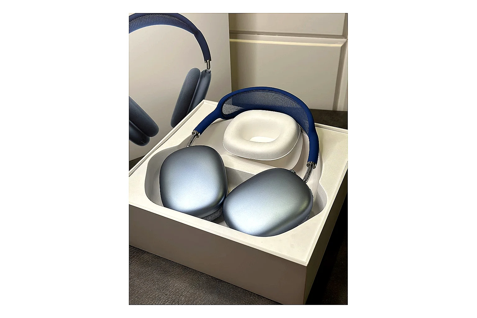 Kakobuy find list Apple Airpods Max Blue Headphones find list product image thumbnail 4