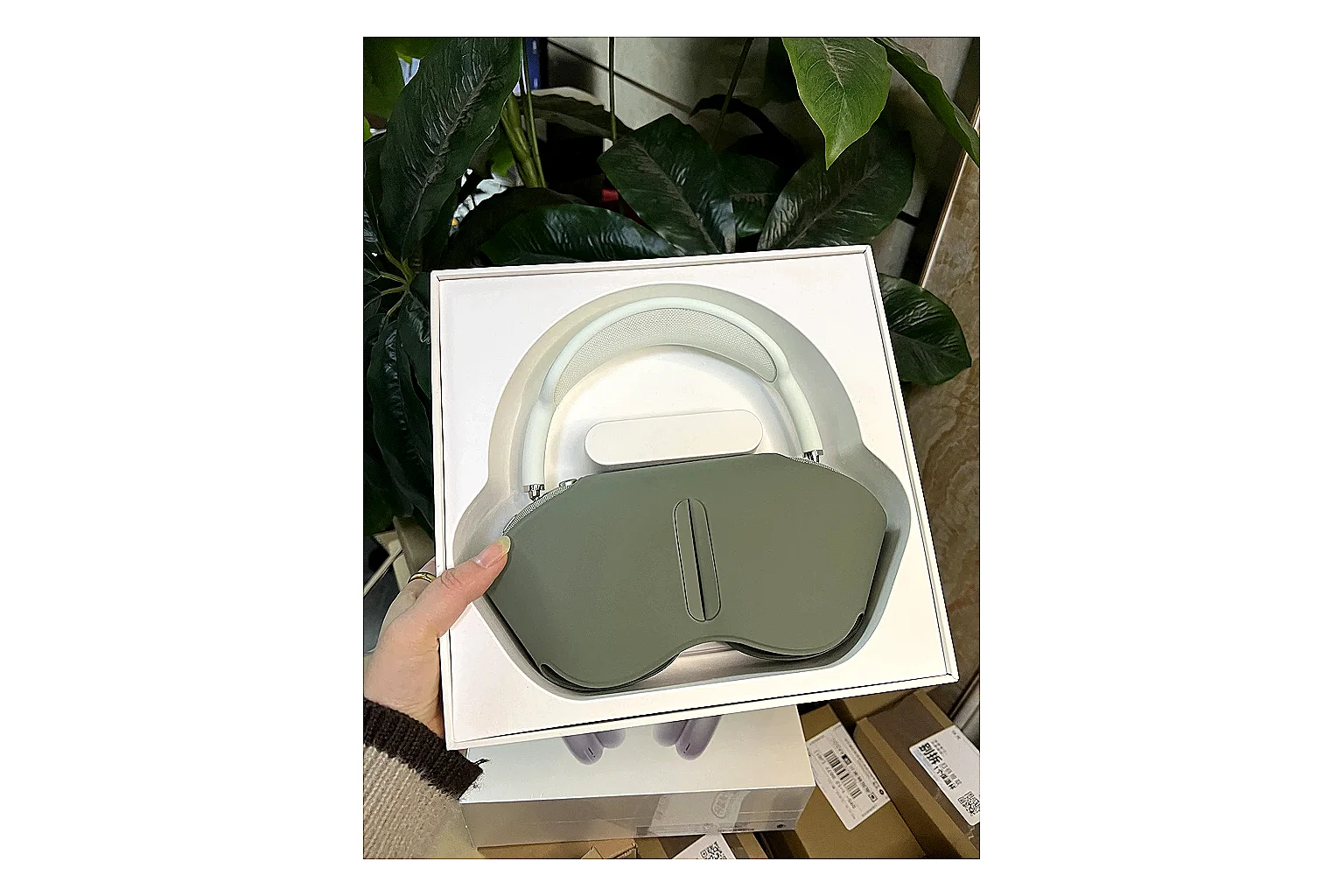 Kakobuy find list Apple Airpods Max Green Headphones find list product image thumbnail 5