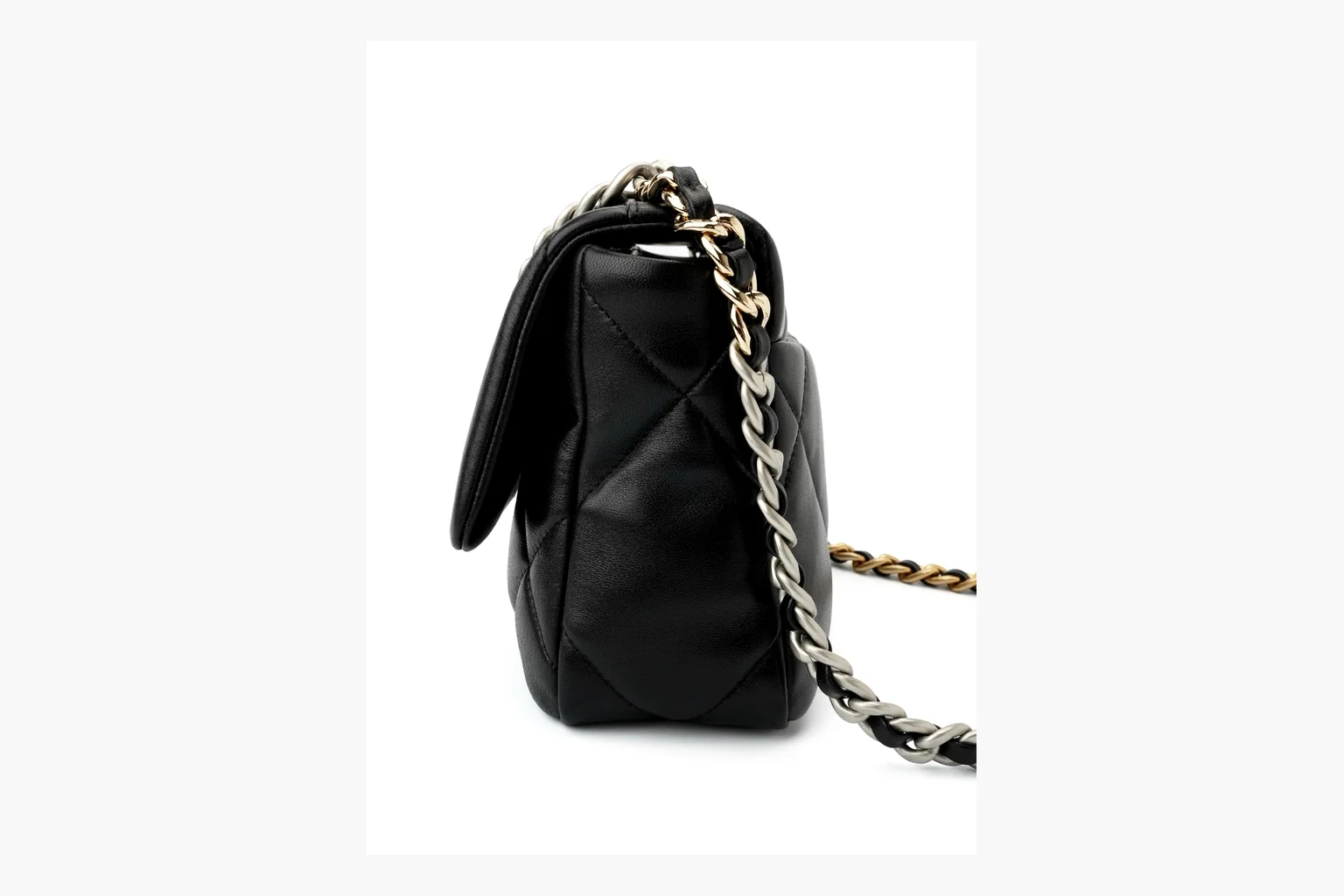 Chanel Quilted Chain Flap Bag Black Product Image thumbnail 3