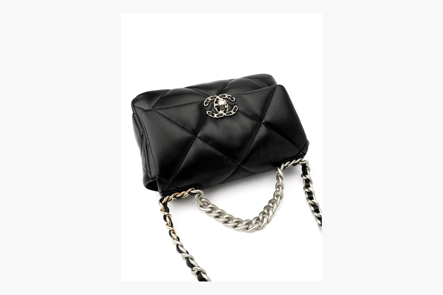 Chanel Quilted Chain Flap Bag Black Product Image thumbnail 5