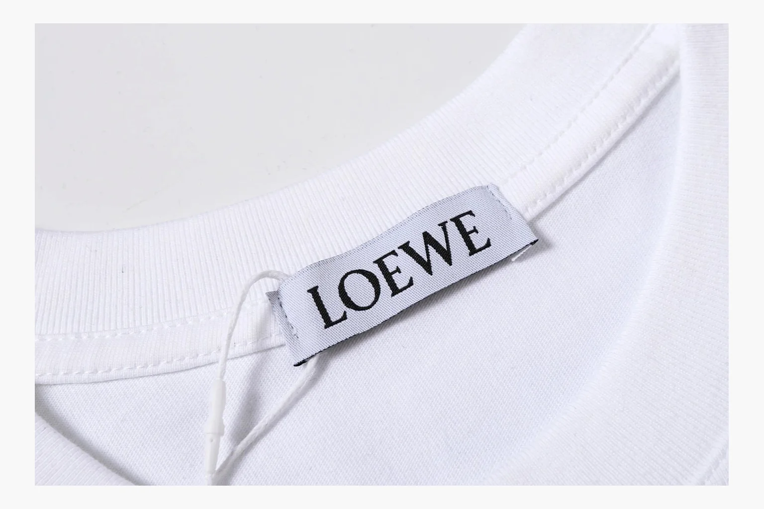 Loewe Bee Logo T-Shirt White Product Image thumbnail 4