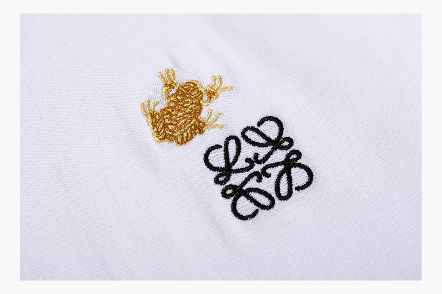 Loewe Bee Logo T-Shirt White Product Image thumbnail 6