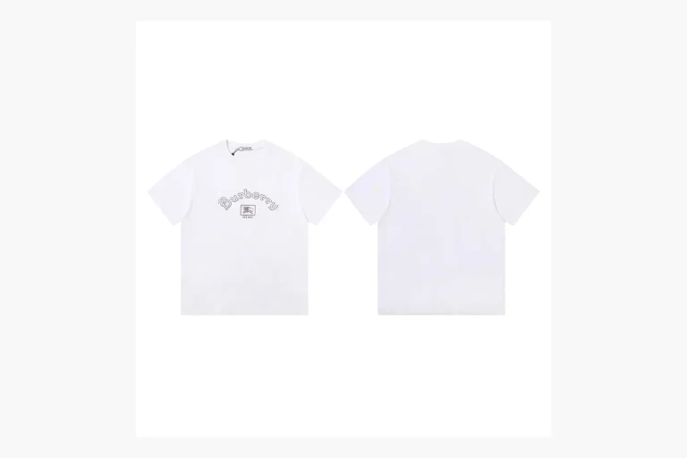 Burberry Logo Graphic T-Shirt White Product Image