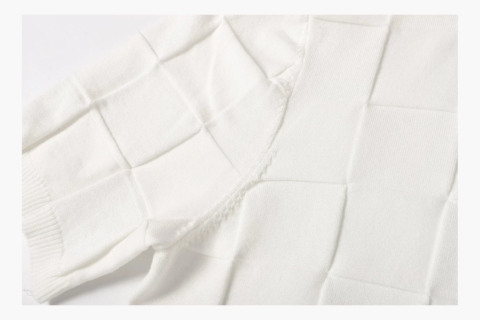 Louis Vuitton Embossed Monogram T-Shirt White Product Image thumbnail 5