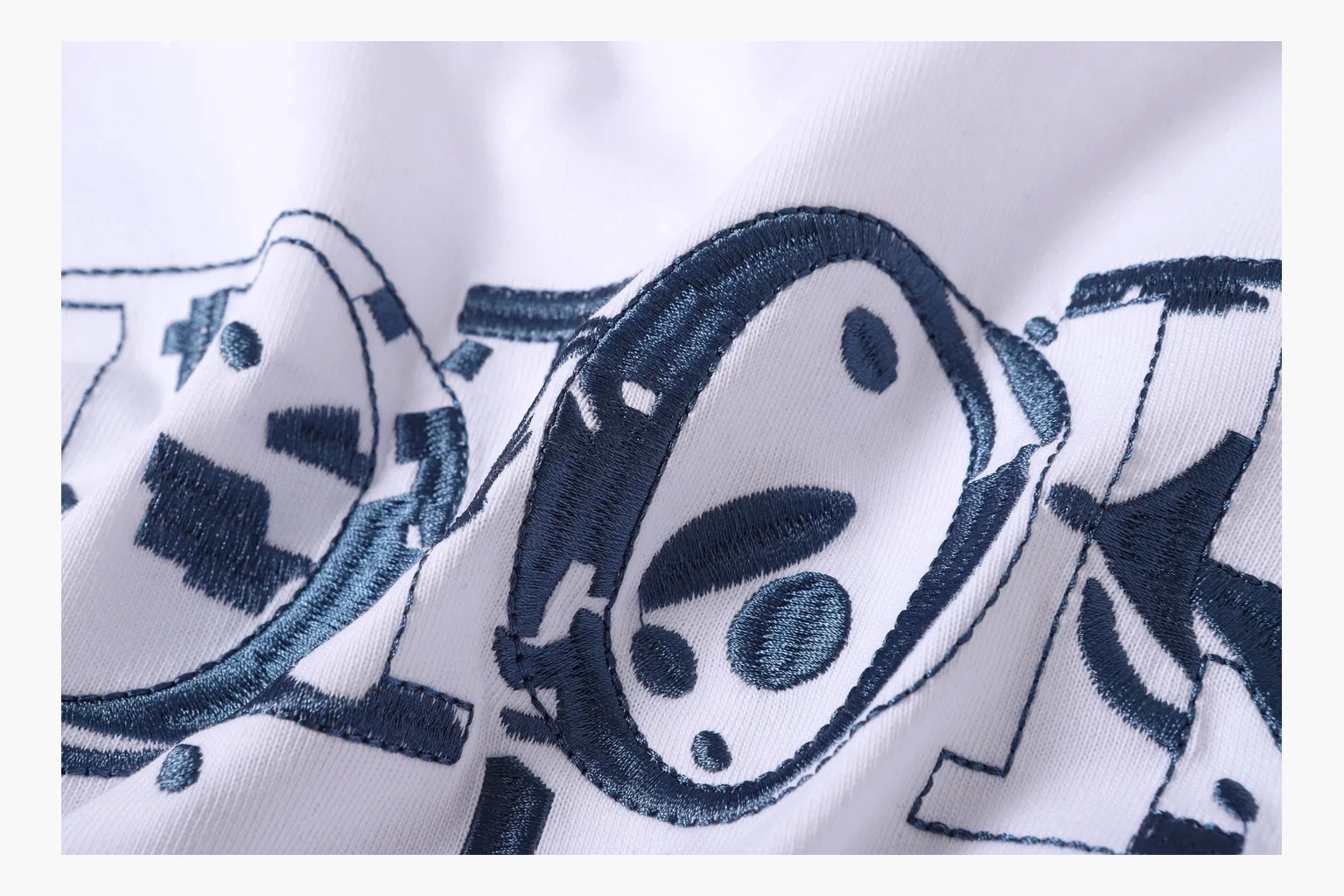 Christian Dior Oblique Graphic T-Shirt White Product Image thumbnail 3