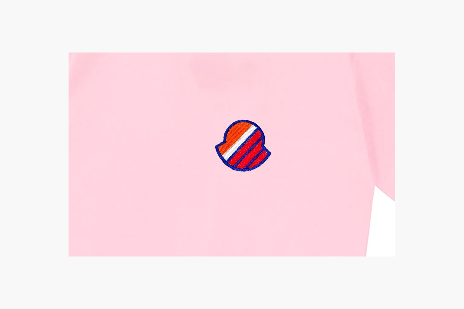 Moncler Patch T-Shirt Pink Product Image thumbnail 4