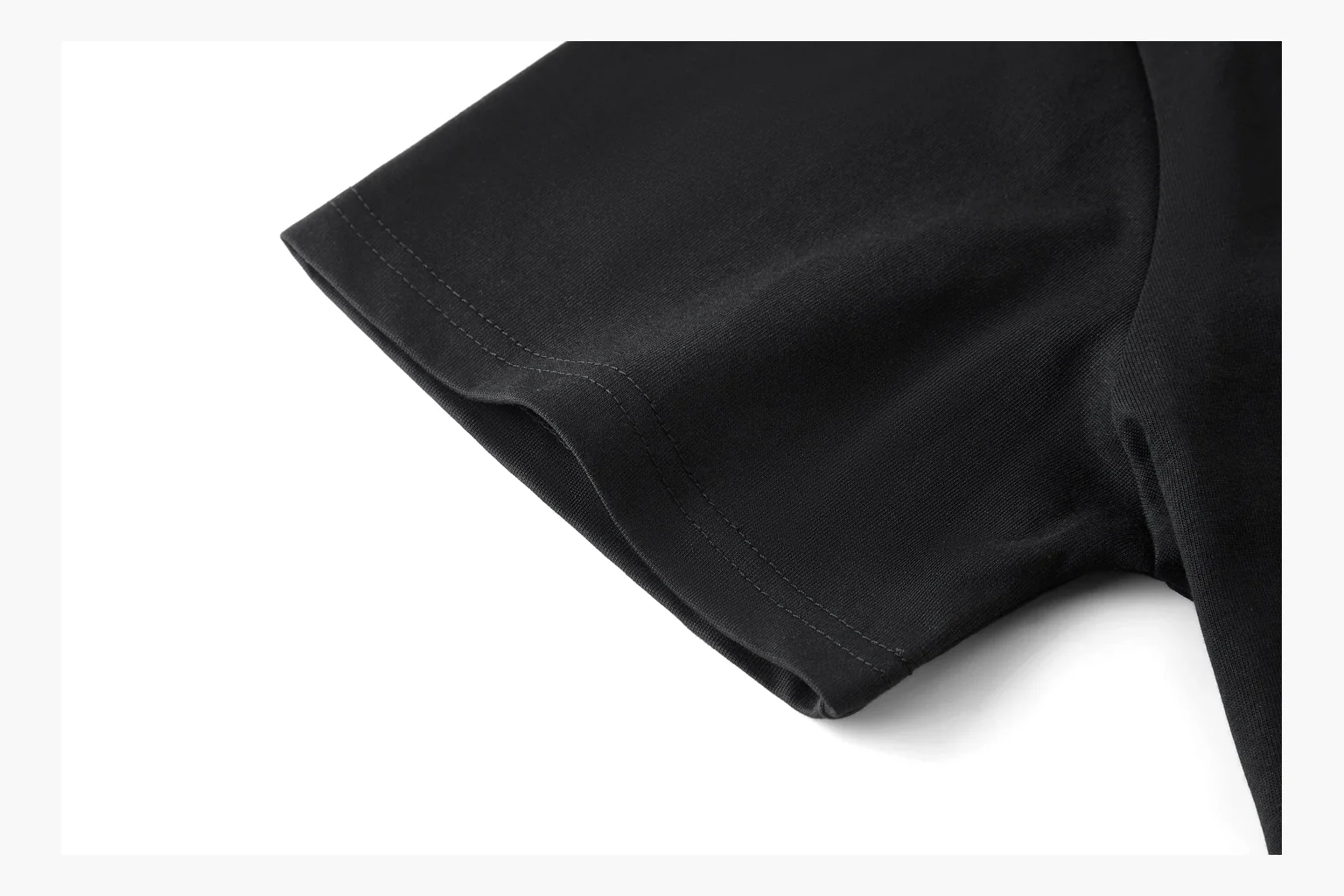 Louis Vuitton Raffia Rope Logo T-Shirt Black Product Image thumbnail 5