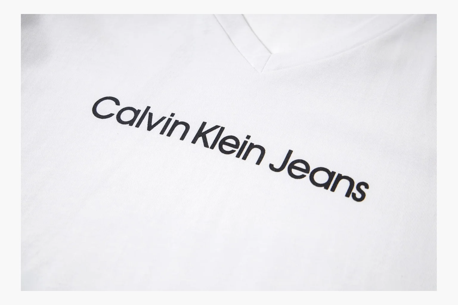 Calvin Klein Logo V-Neck T-Shirt White Product Image thumbnail 3