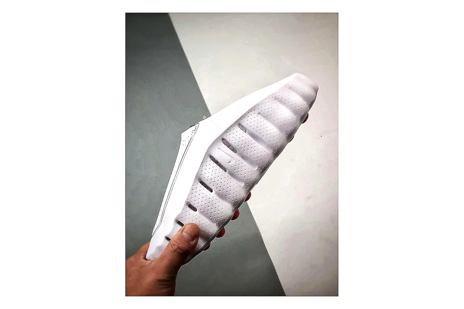 Kakobuy find scout Nike Mind 001 White Sneakers scout comparison product image thumbnail 6