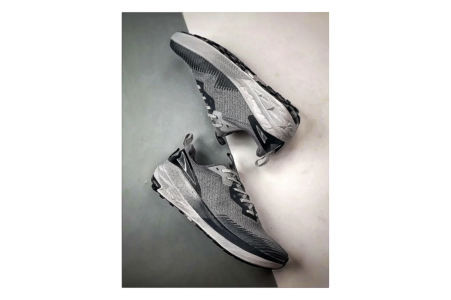 Kakobuy find list Altra Foots Hape Mixed Sneakers find list product image thumbnail 5