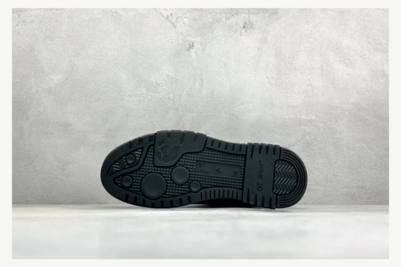 Off-White Court Runner Gray Blue Low Top Kakobuy find scout product image thumbnail 4