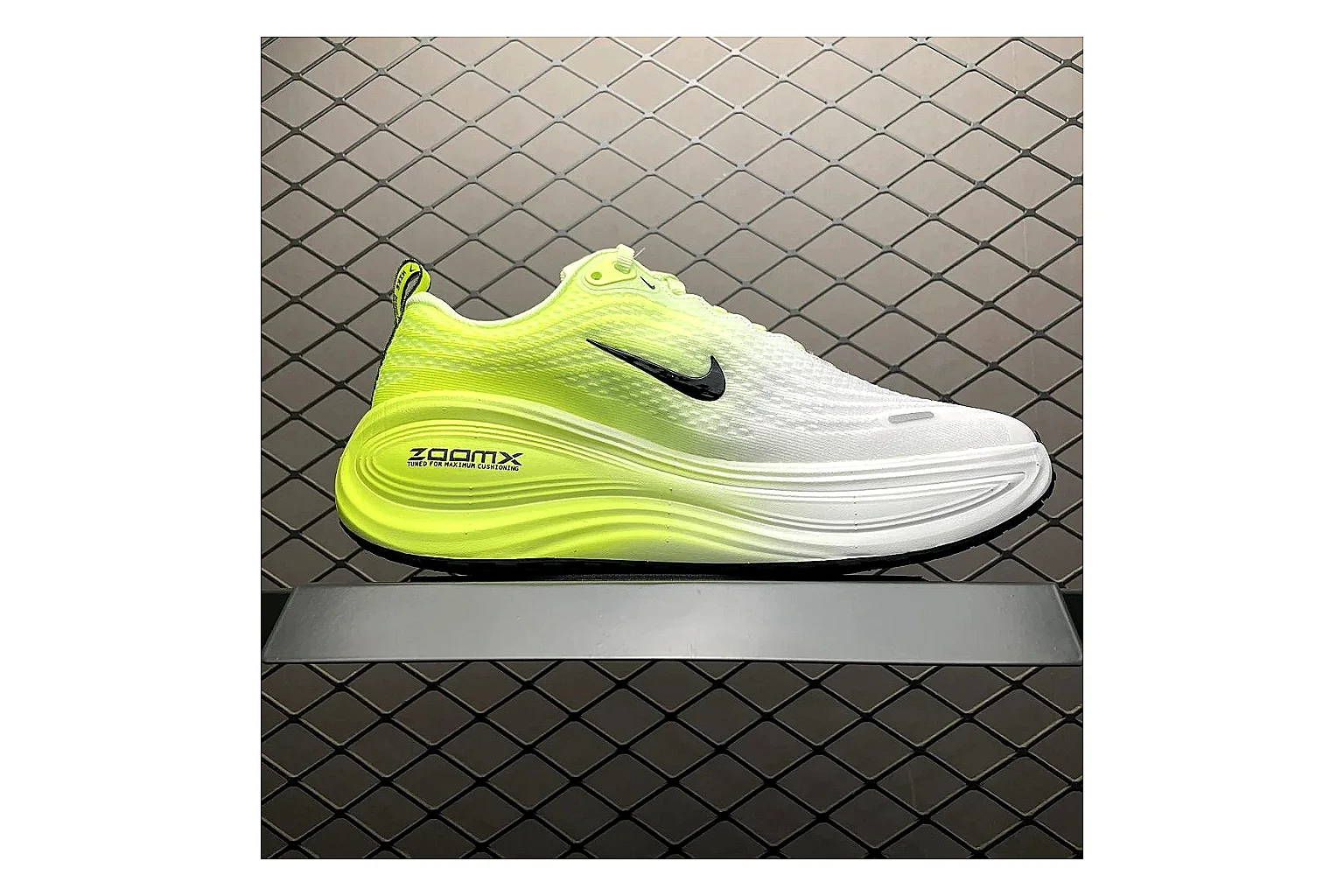 Nike Vomero Plus Volt White Product Image thumbnail 3