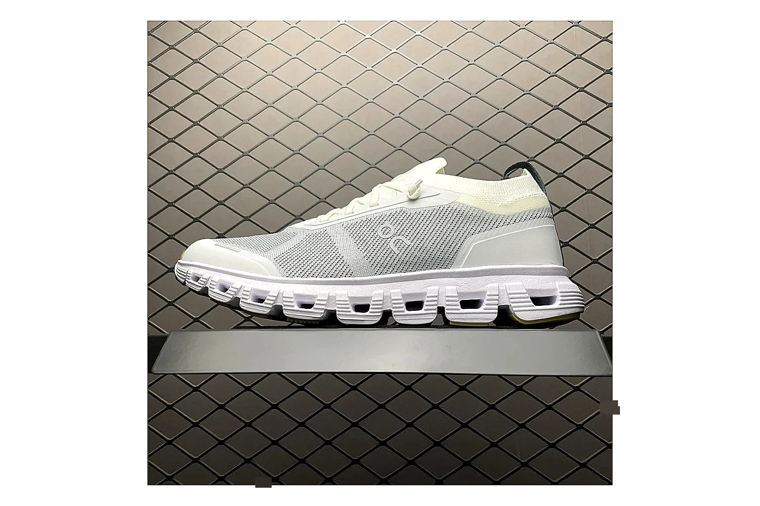 On Cloud 6 White Grey Sneaker Product Image