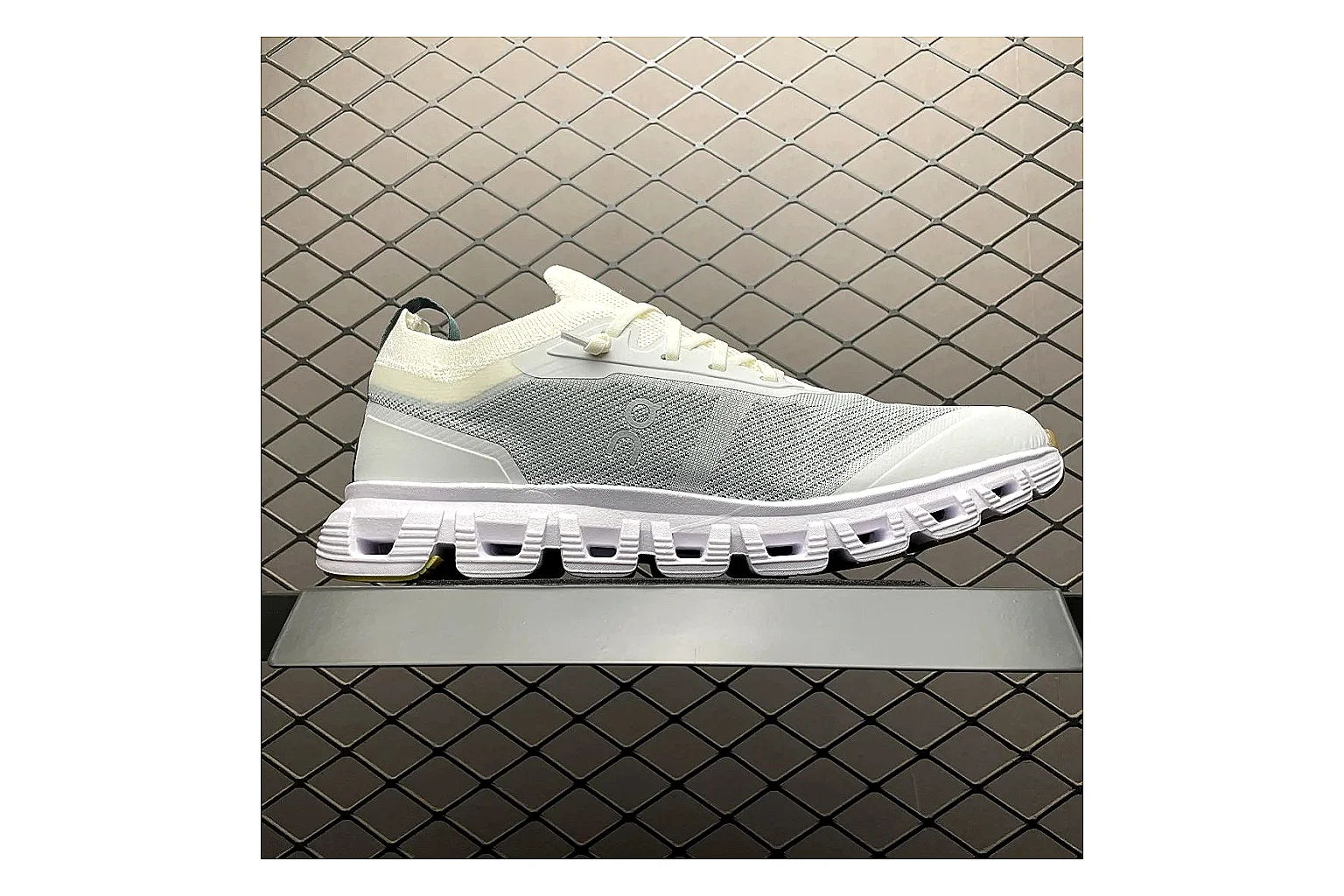On Cloud 6 White Grey Sneaker Product Image thumbnail 3