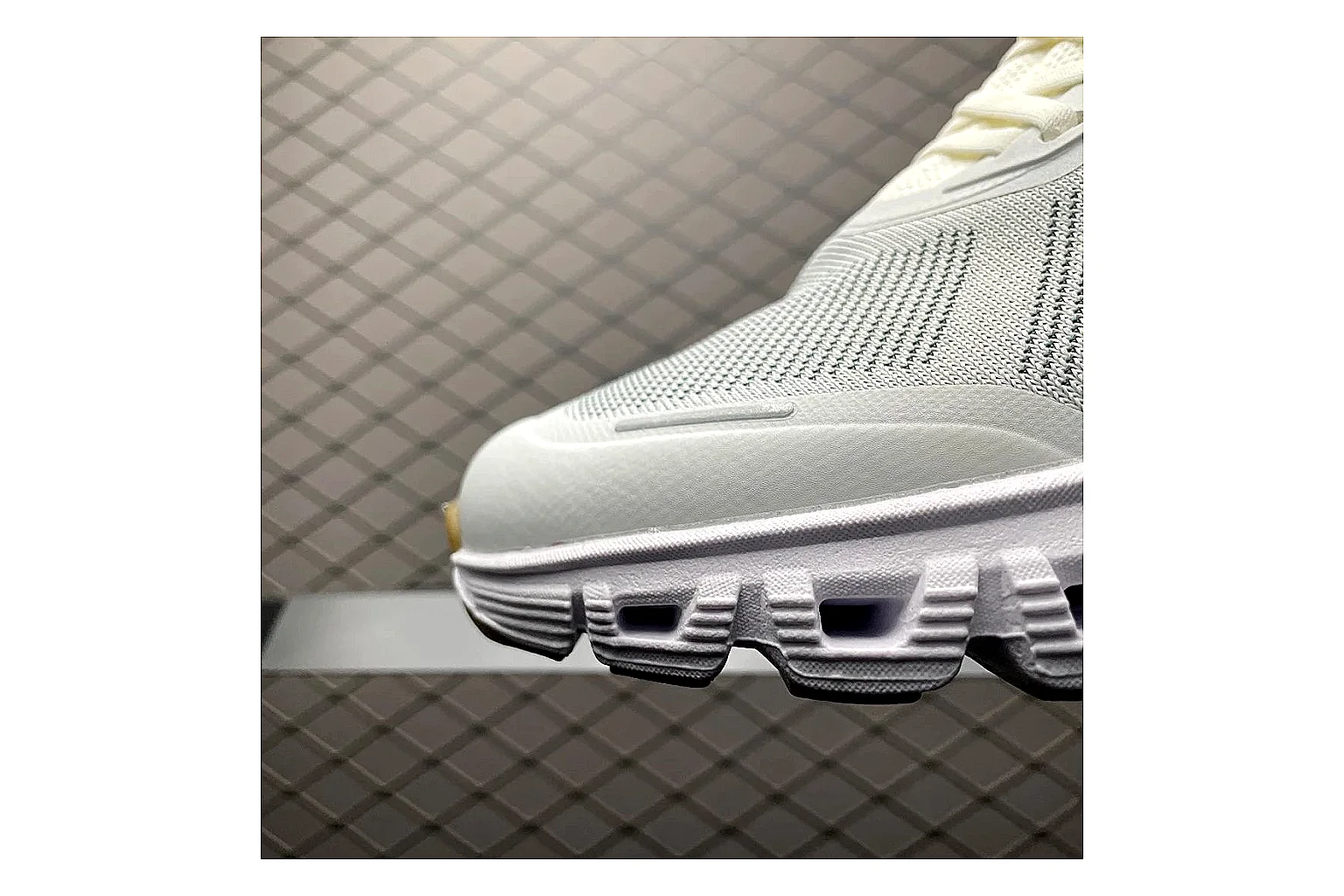 On Cloud 6 White Grey Sneaker Product Image thumbnail 6