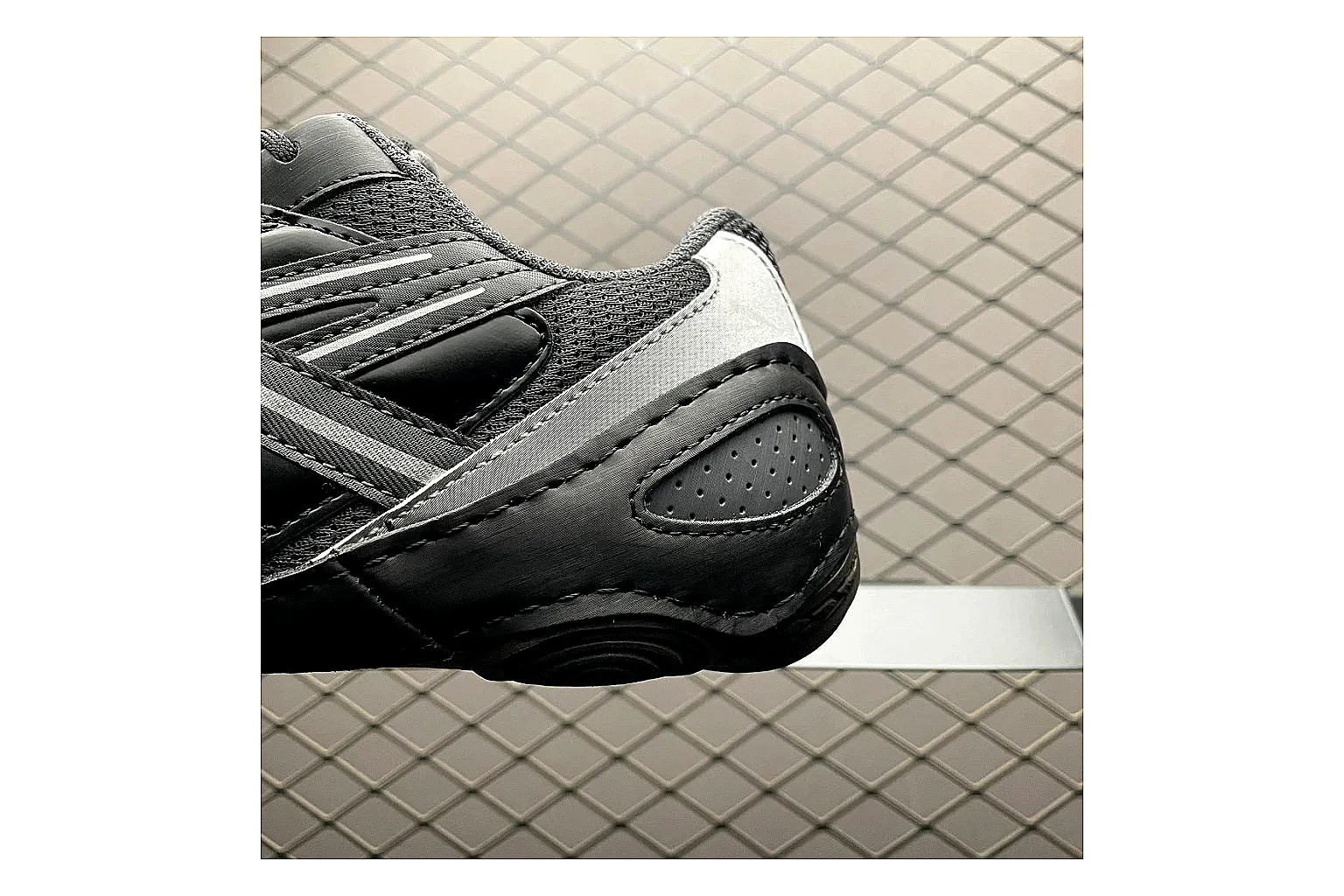 Asics Gel-Kahana Black Silver Product Image thumbnail 4