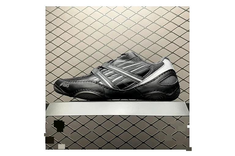 Asics Gel-Kahana Black Silver Product Image