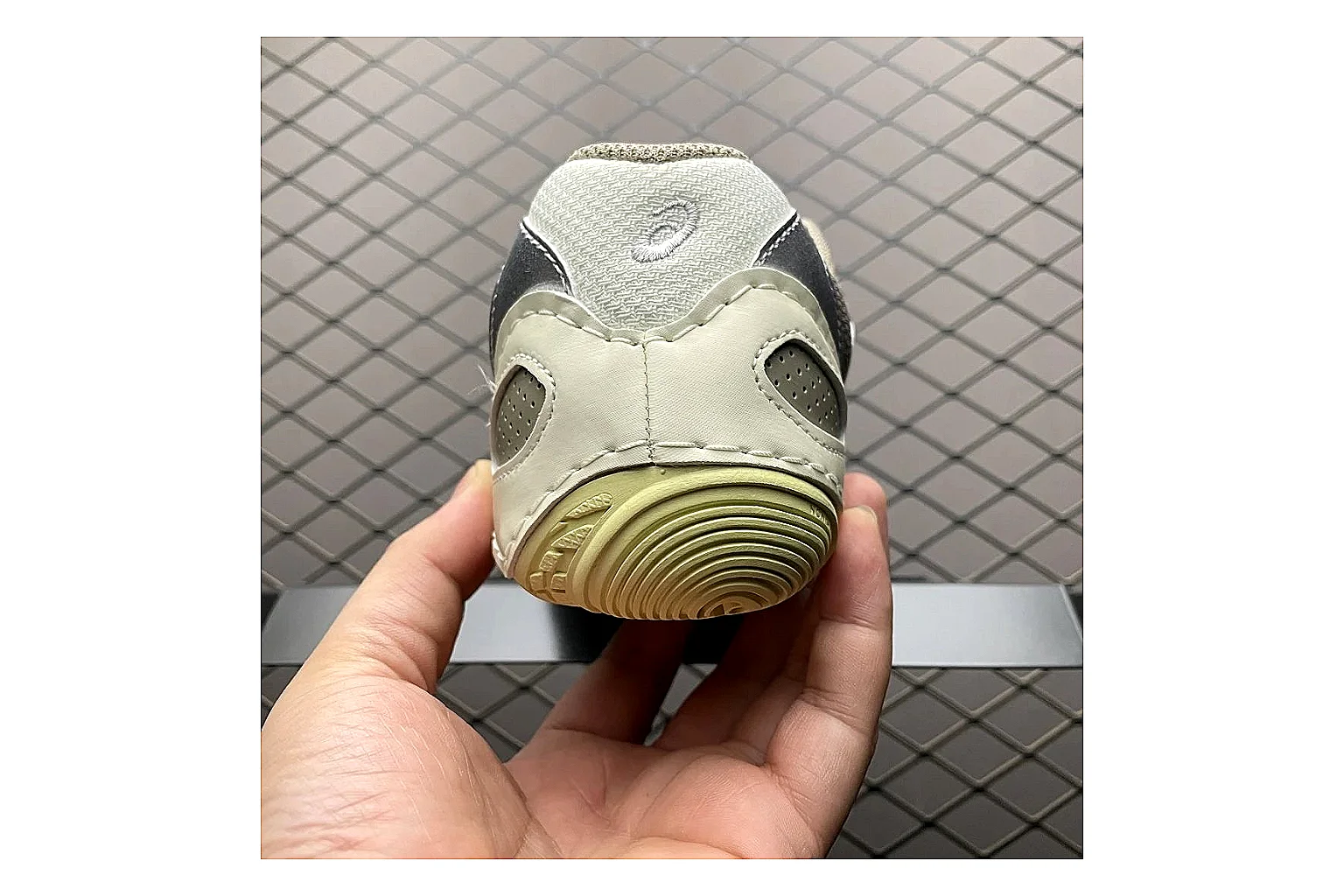 Asics Gel-Kahana Cream Silver Product Image thumbnail 2
