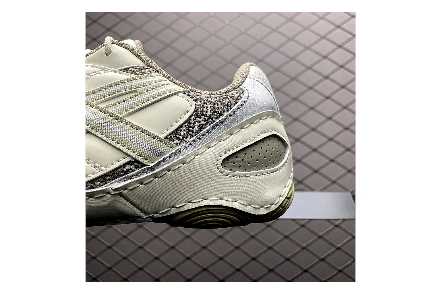 Asics Gel-Kahana Cream Silver Product Image thumbnail 4