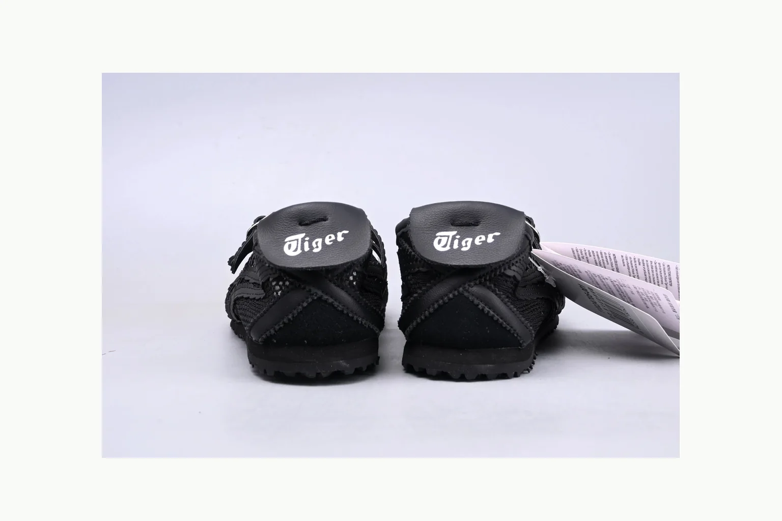 Onitsuka Tiger Black Leather Sneaker Product Image thumbnail 4