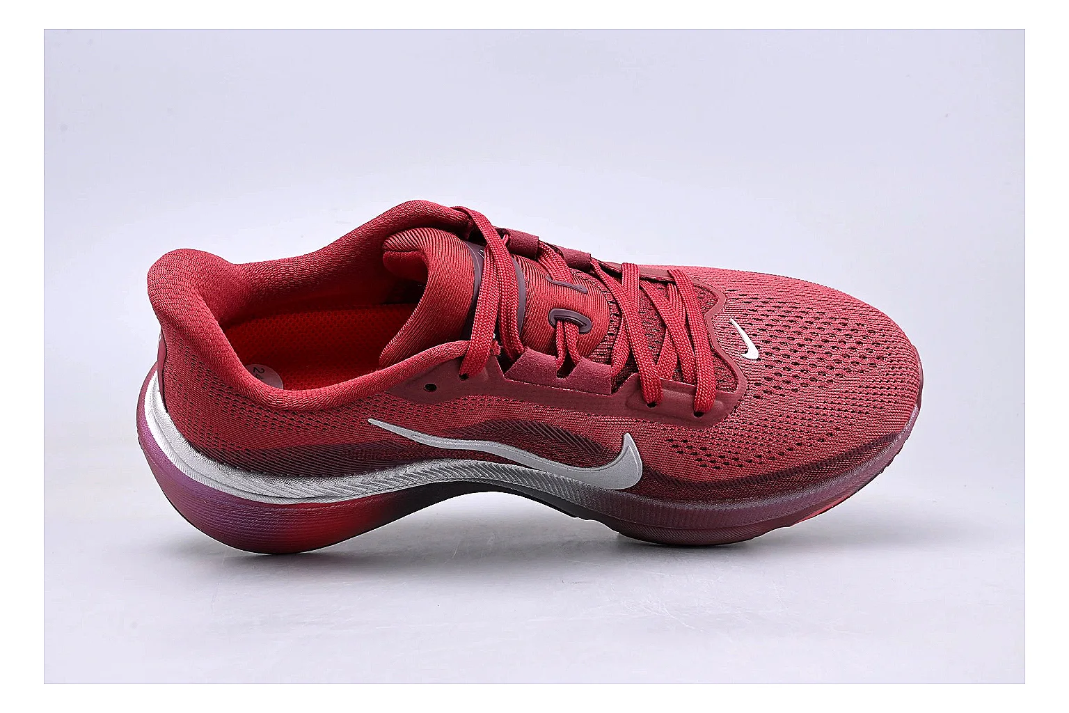 Nike Air Zoom Vomero Red Runner Product Image thumbnail 3