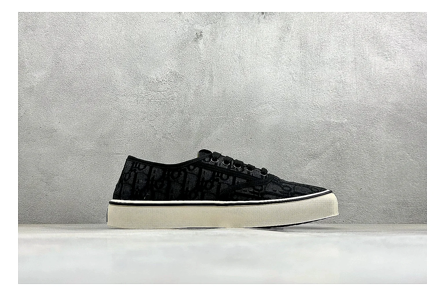 Dior Act Slide Black Low-Top Product Image thumbnail 2