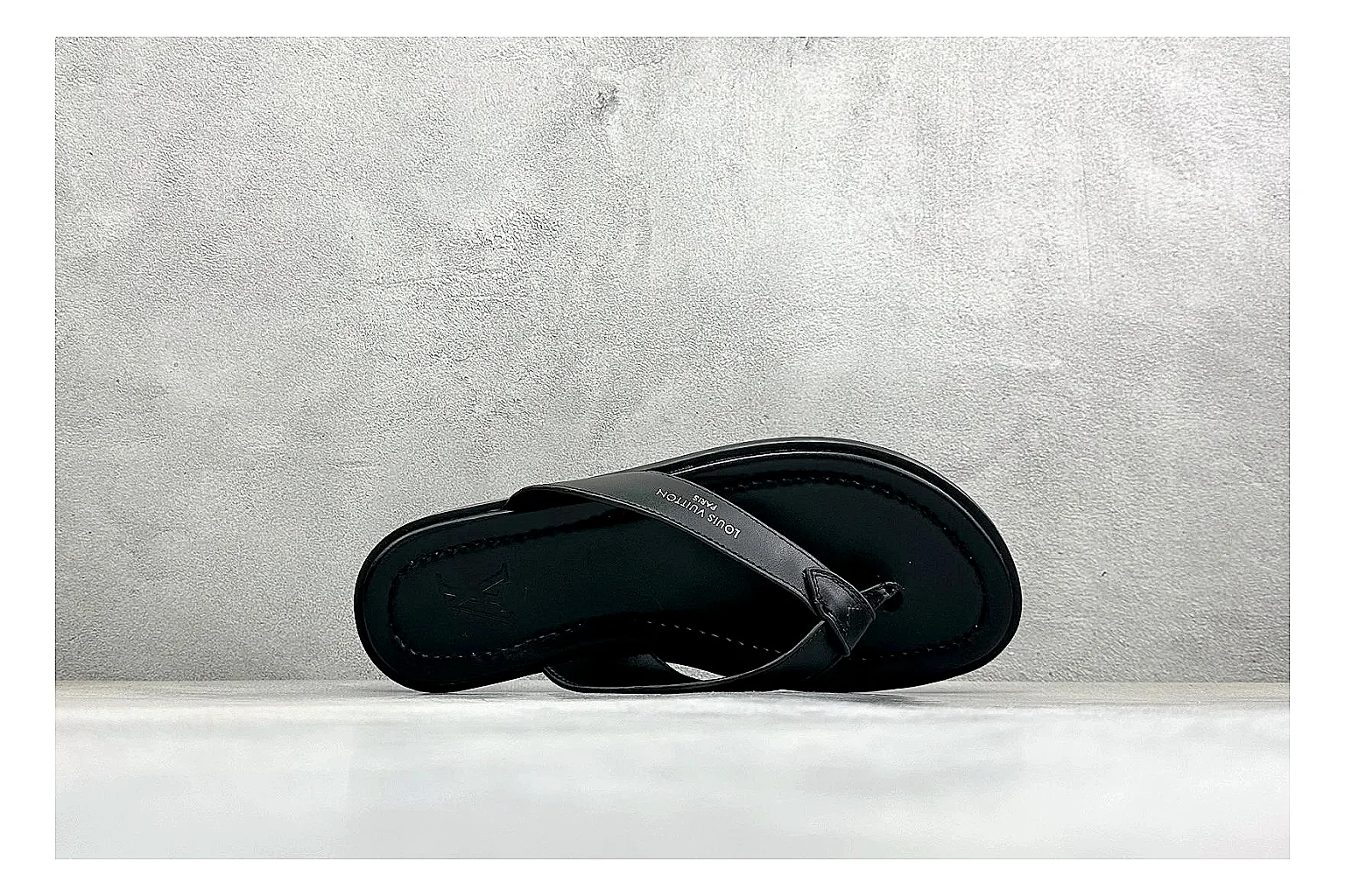 Louis Vuitton Black Leather Flip-Flop Product Image thumbnail 3