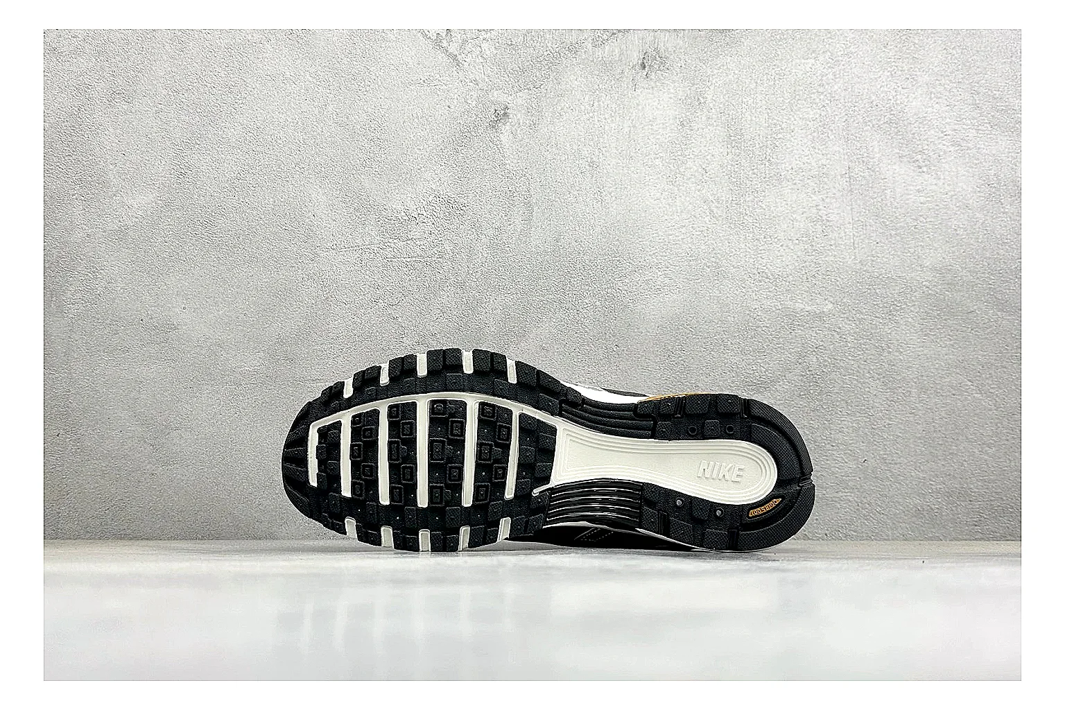 Nike P-6000 Black Orange Product Image thumbnail 5