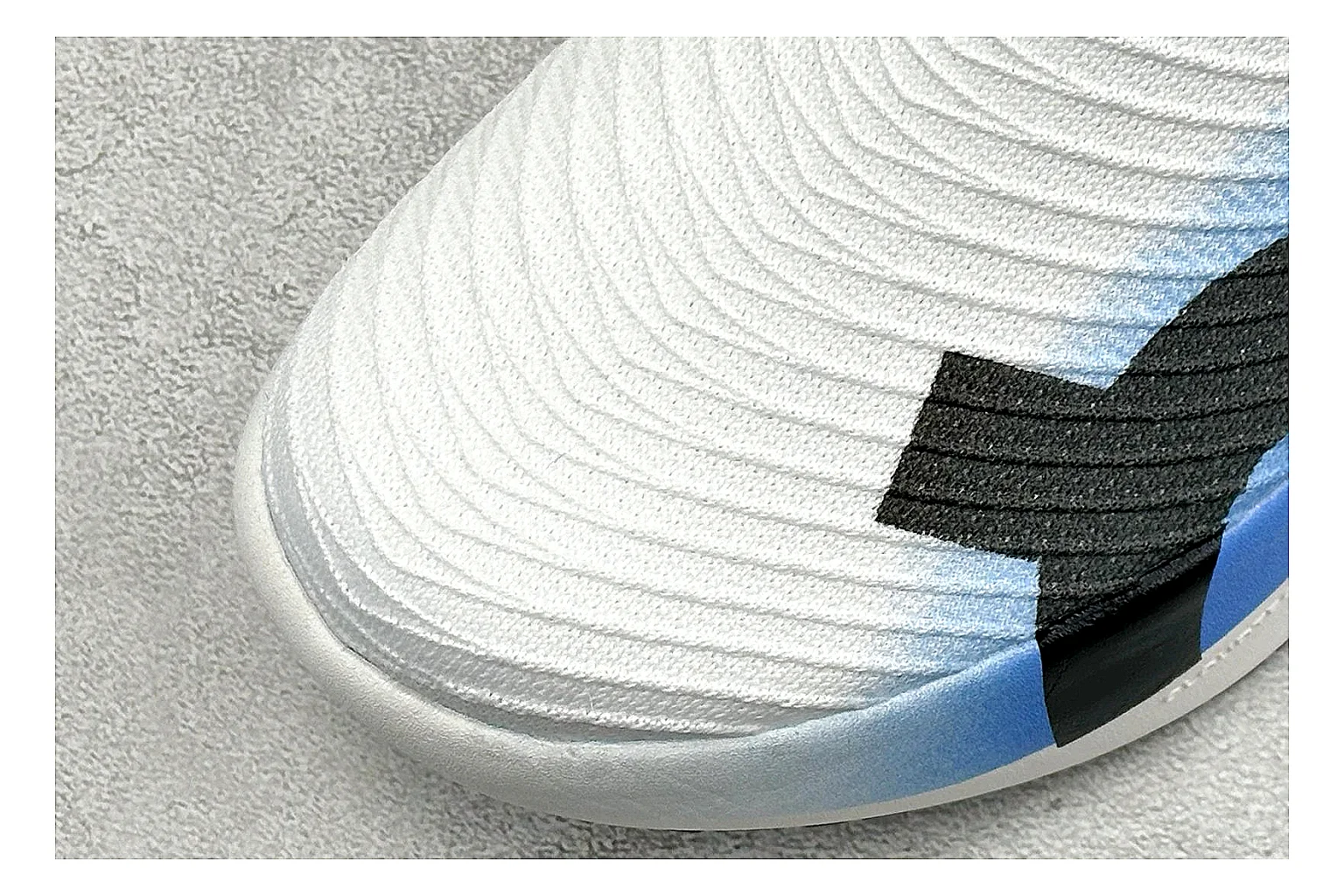 On Cloudboom White Blue Product Image thumbnail 6