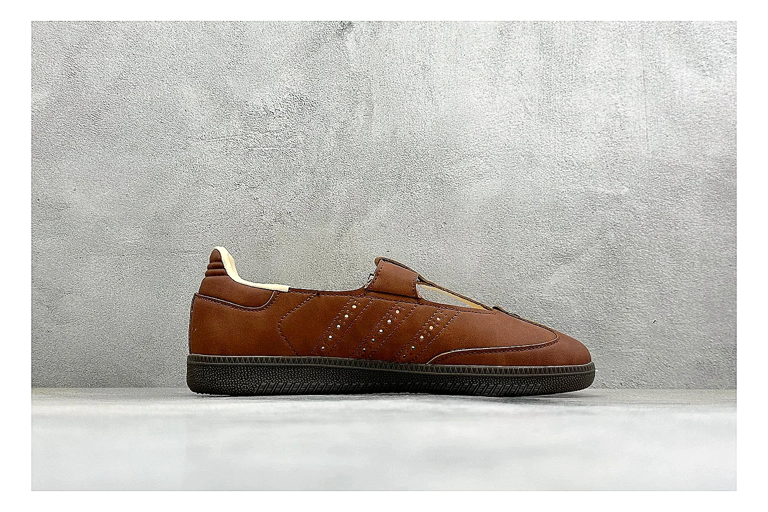 Adidas Samba Jane Brown Product Image thumbnail 2