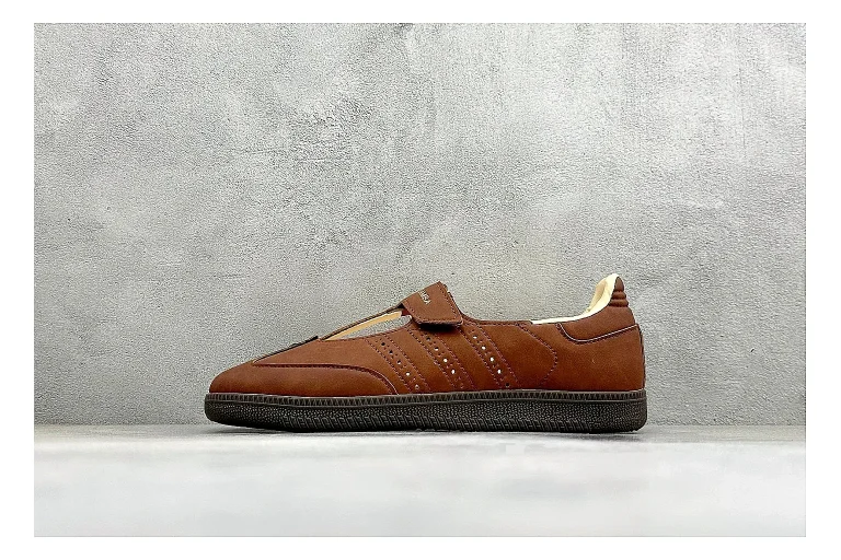 Adidas Samba Jane Brown Product Image