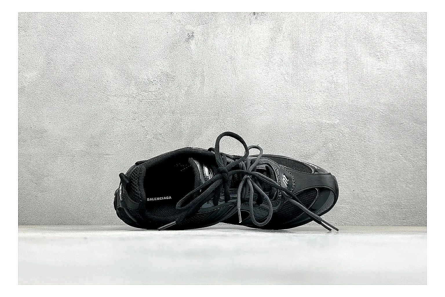 Balenciaga Track Black Low-Top Product Image thumbnail 3