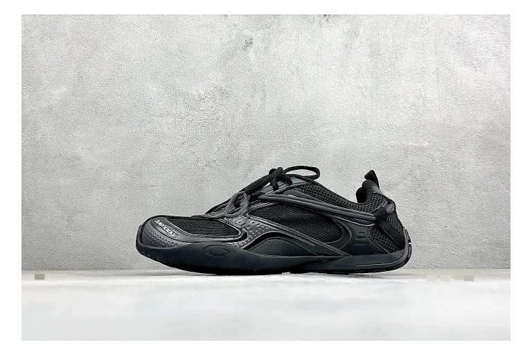 Balenciaga Track Black Low-Top Product Image
