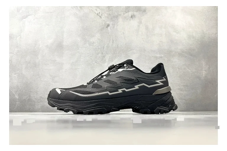 Kailas Fuga Black Vibram Product Image