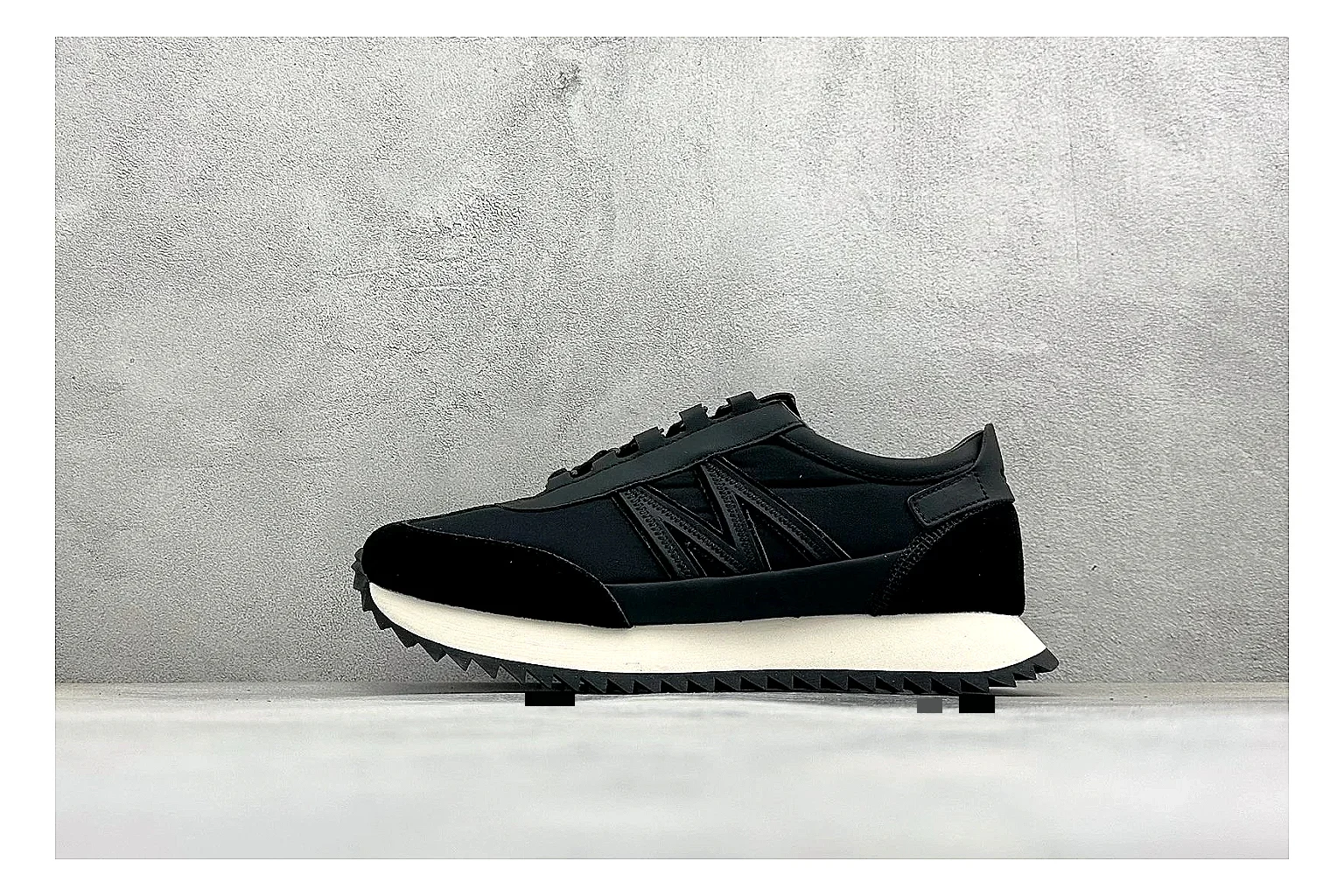 Moncler Pacey Black White Product Image