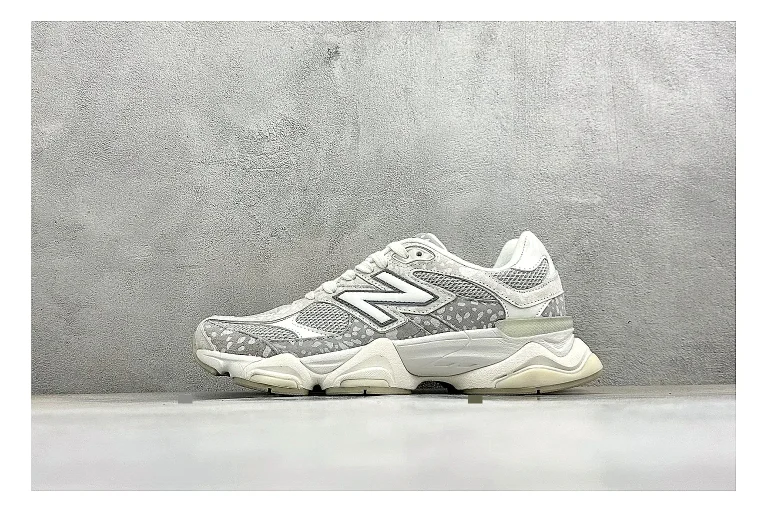 New Balance 9060 Silver Grey Product Image