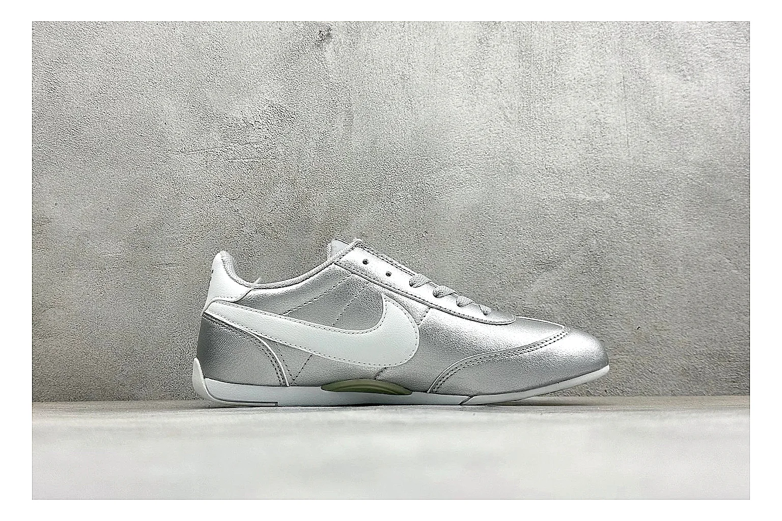 Nike Sprint Sister Silver Product Image thumbnail 2