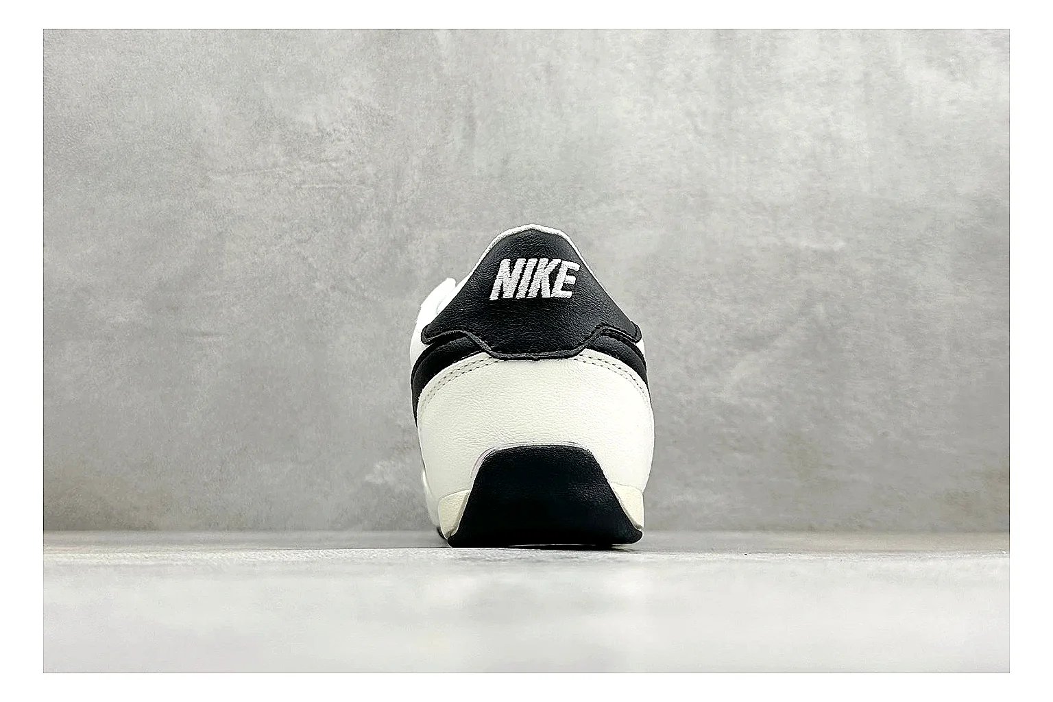 Nike Sprint Sister White Black Product Image thumbnail 4