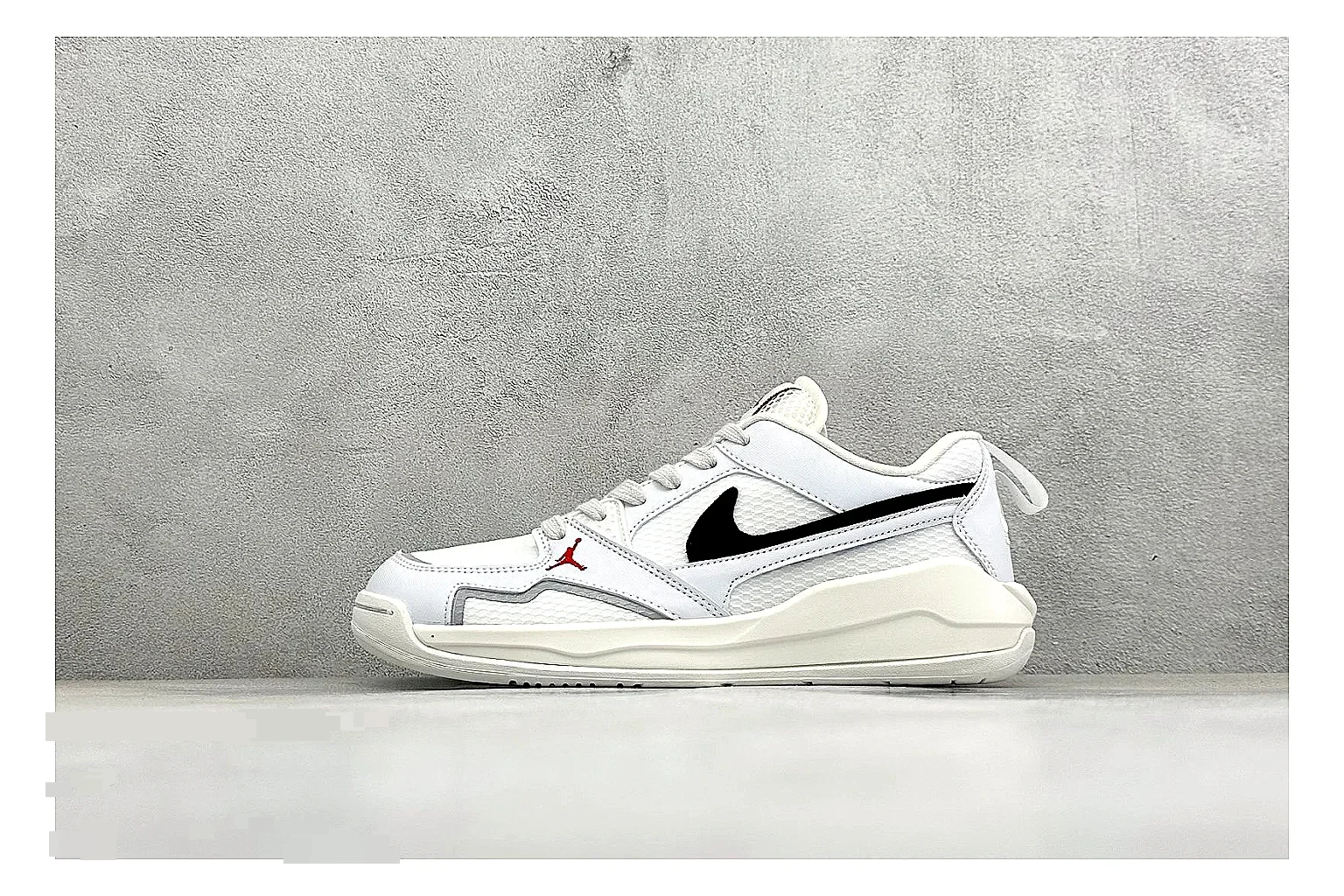 Jordan CMFT White Black Product Image