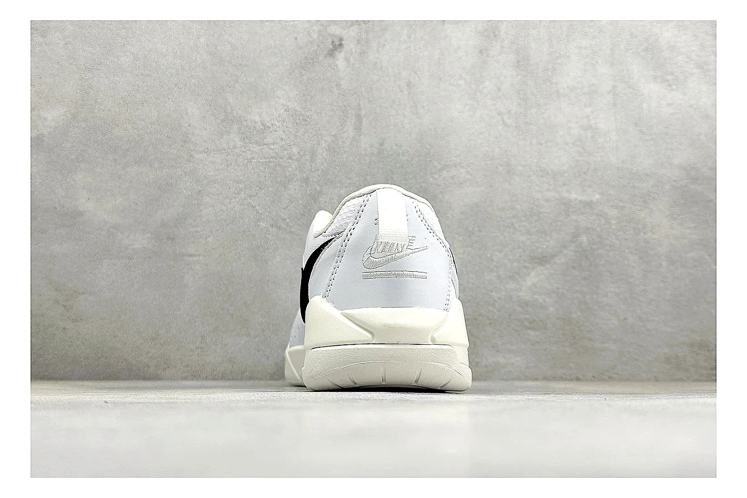 Jordan CMFT White Black Product Image thumbnail 4