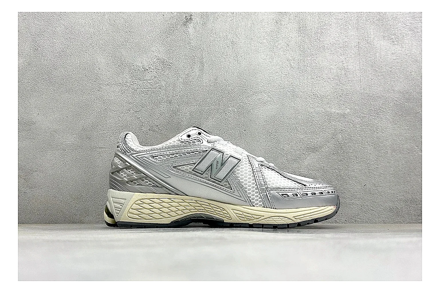 New Balance 1906 Silver Grey Product Image thumbnail 2