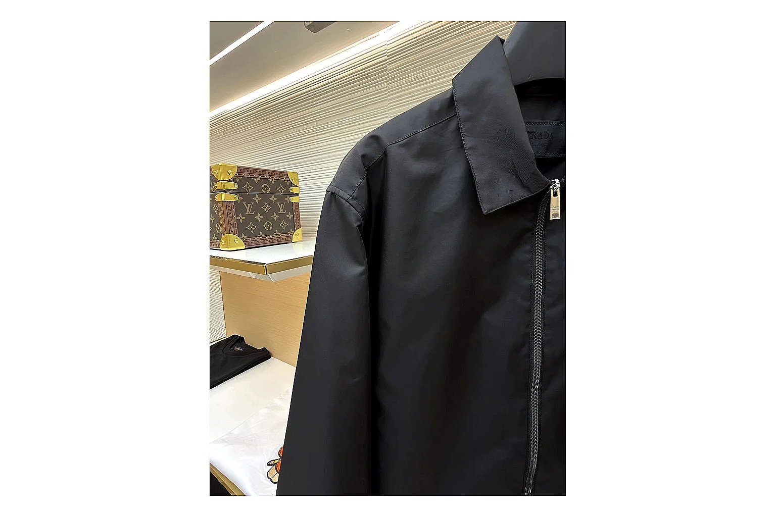 scout dashboard Prada Re-Nylon Hooded Jacket Black Jacket product image thumbnail 4
