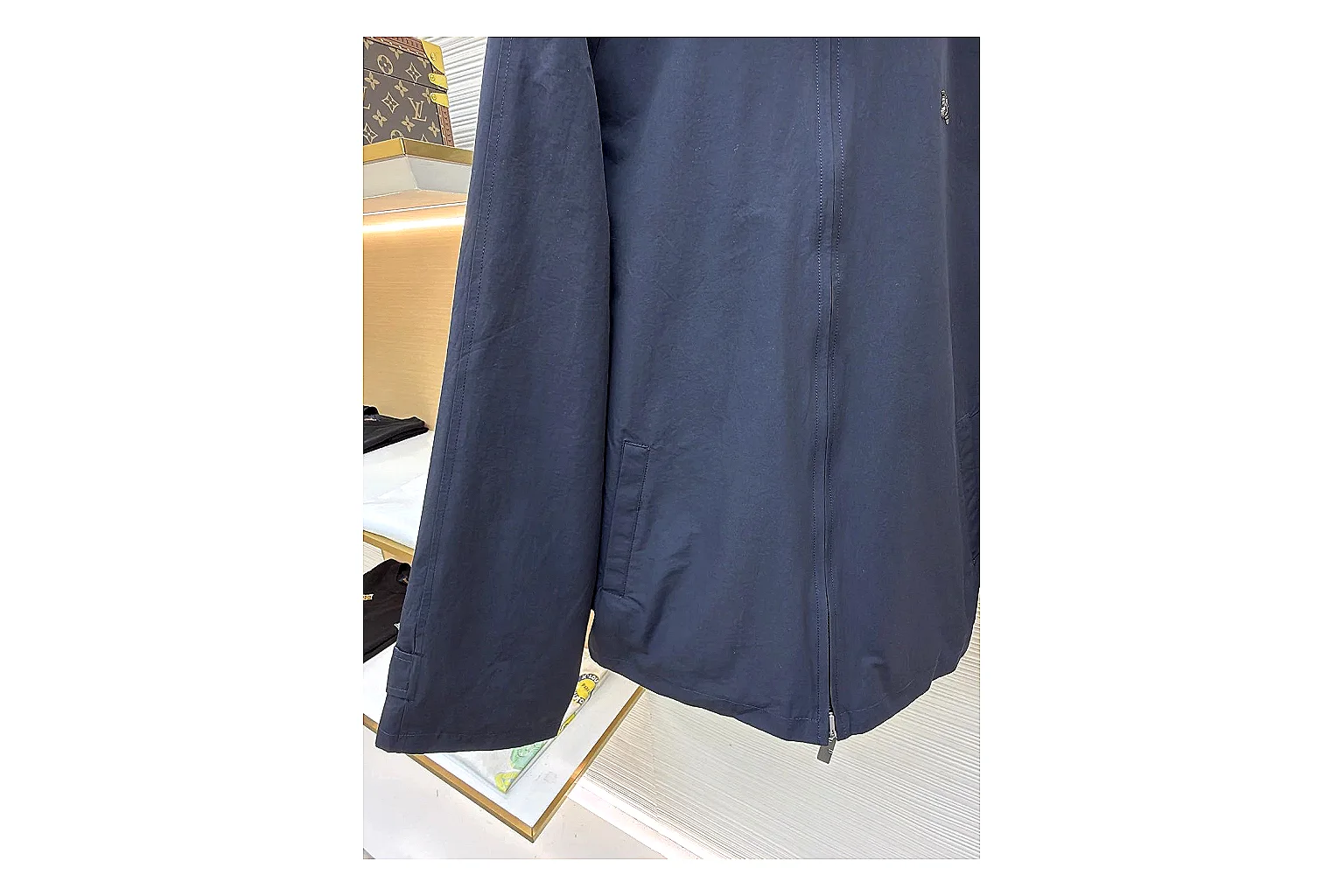 scout dashboard Burberry Reversible Hooded Jacket Navy Check Jacket product image thumbnail 5