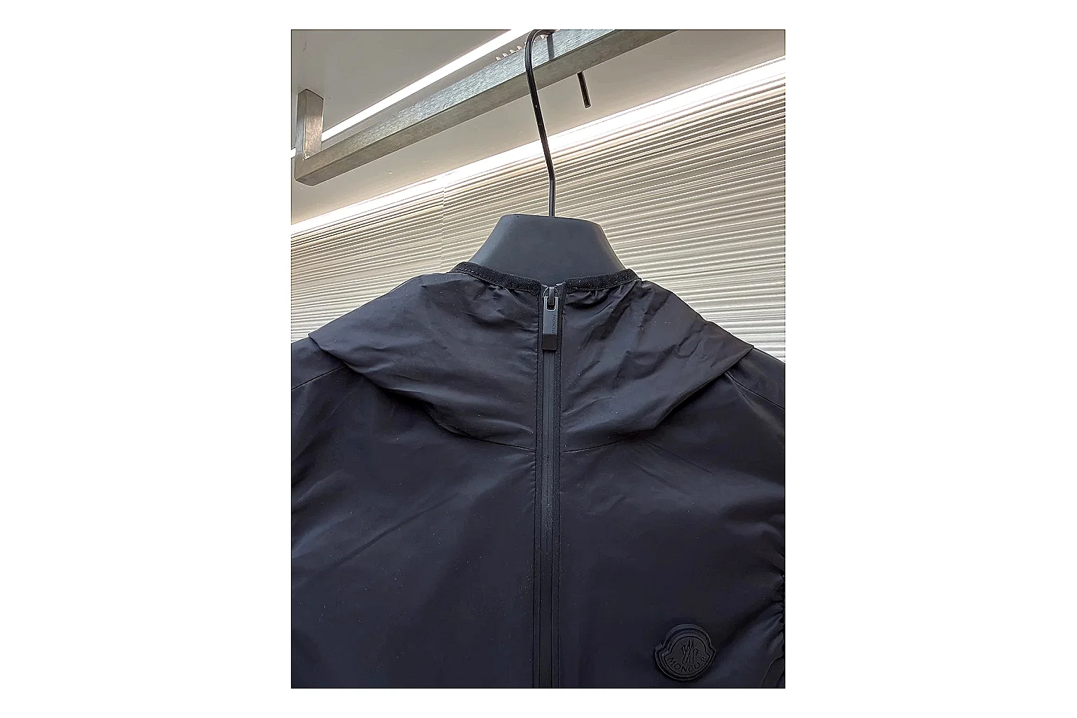 find list Moncler Light Nylon Vest Black Vest product image thumbnail 2