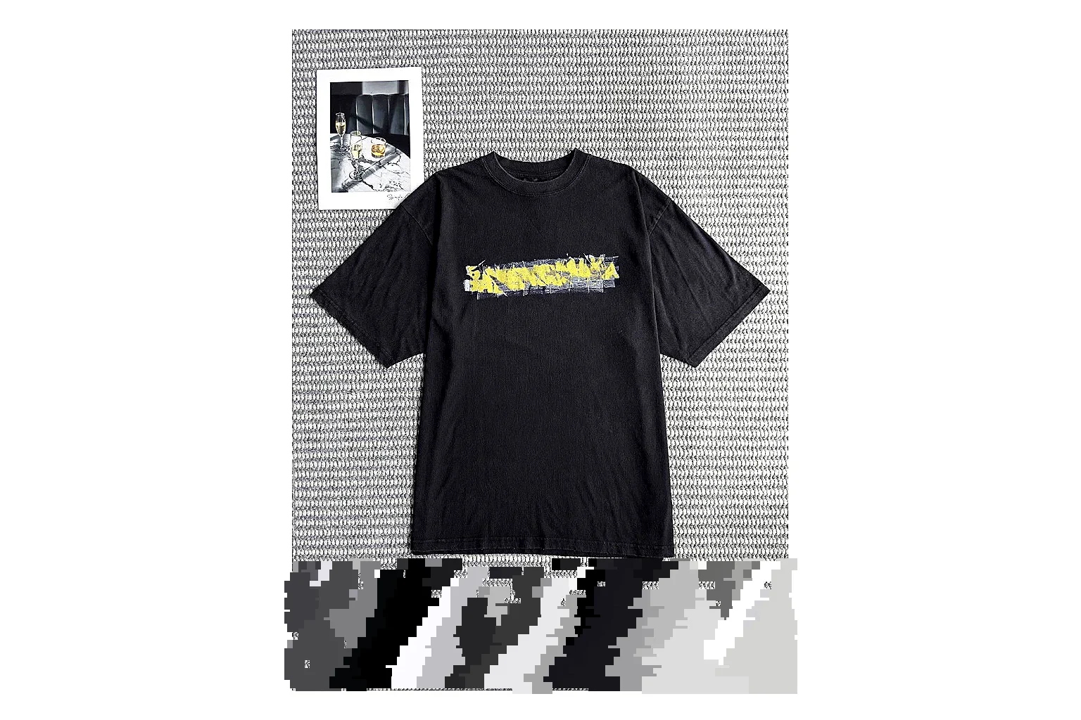 find list Balenciaga Logo Tee Black Yellow T-shirt product image