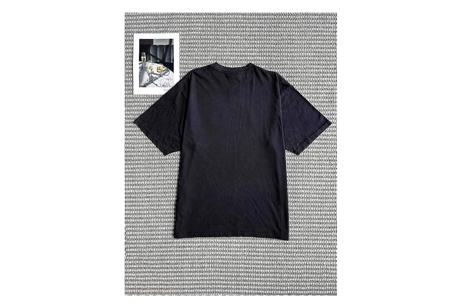 find list Balenciaga Logo Tee Black Yellow T-shirt product image thumbnail 3