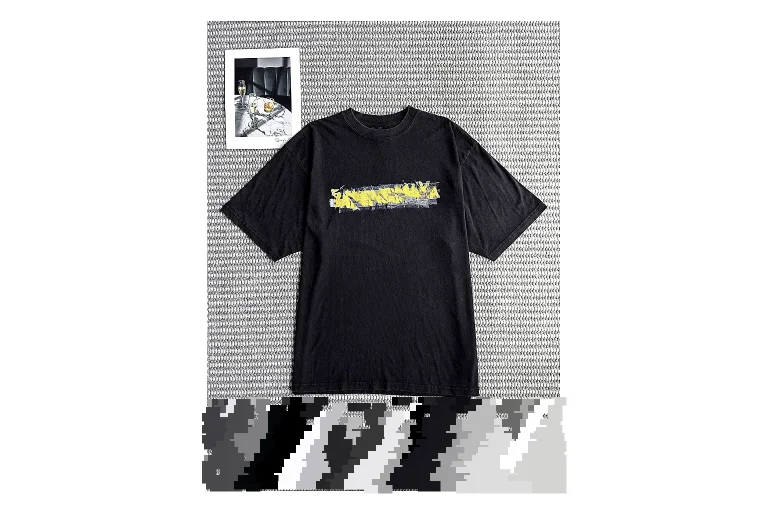 find list Balenciaga Logo Tee Black Yellow T-shirt product image