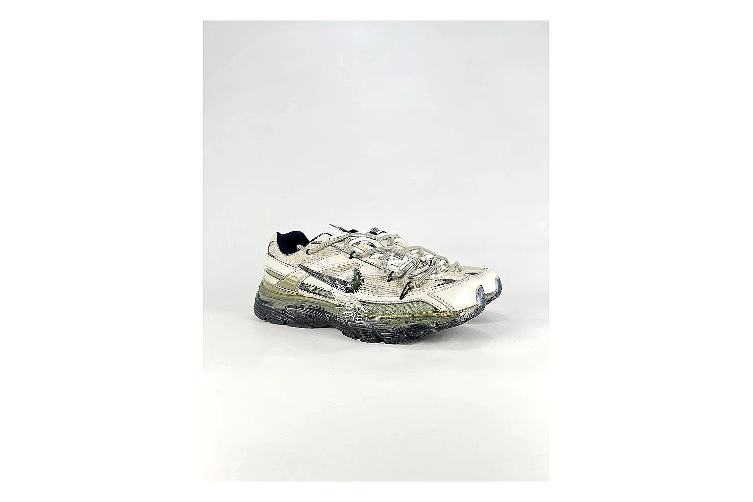 Other Casual Low-Top Sneaker Image 5134 thumbnail 2